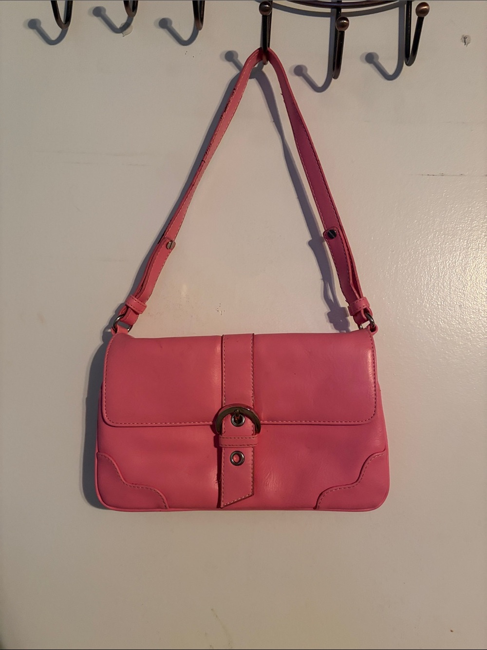 Women’s Pink Leather Shoulder Bag